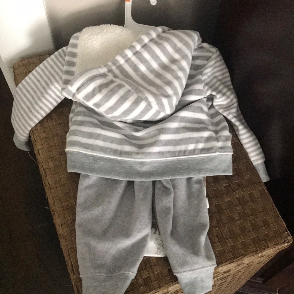 Carters 3pc baby outfit brand new